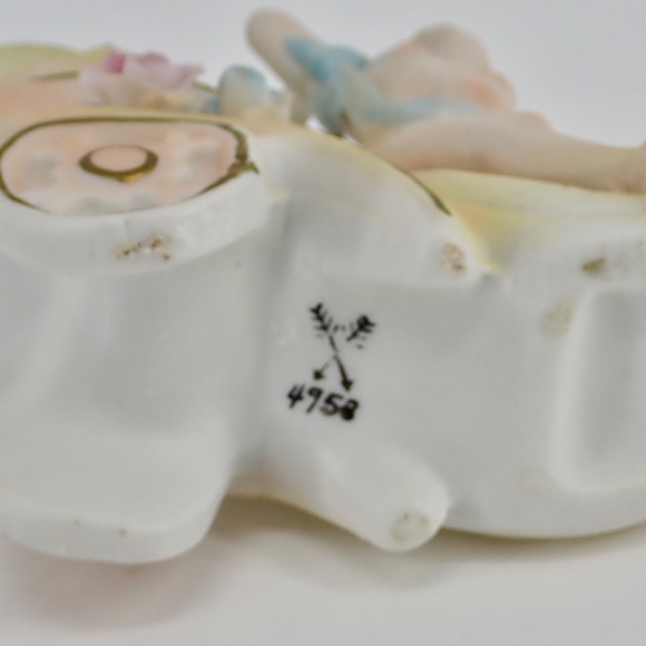 Antique Bisque Figure Collectible BABY Cherub & Carriage 4" x 4" DECOR STATUETTE - Picture 4 of 14